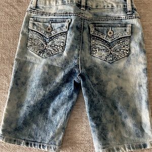 Revolution by Revolt Kids Girl short jeans size 14